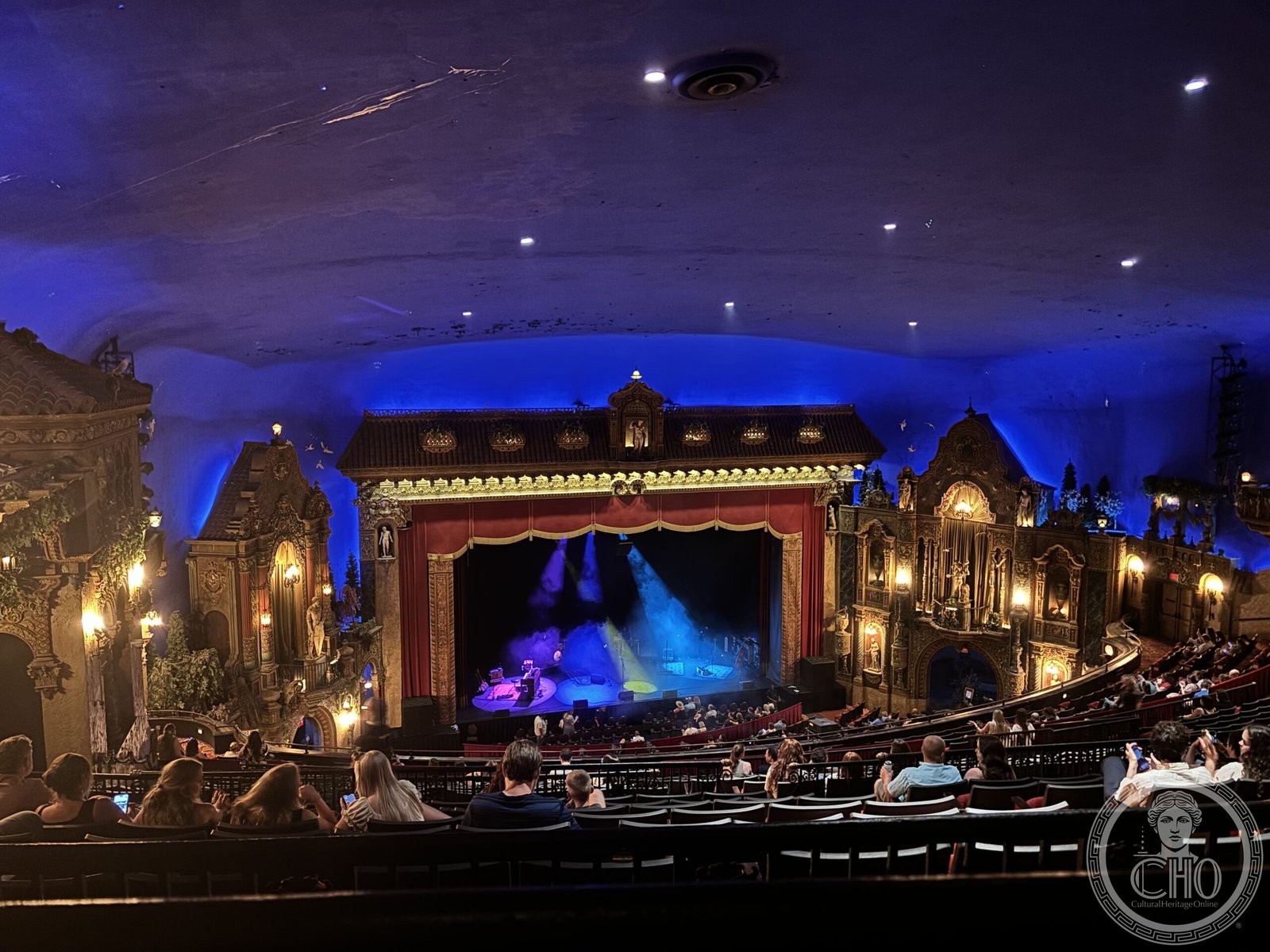 Louisville Palace Theatre Spanish Baroque interior ornate ceiling 1928