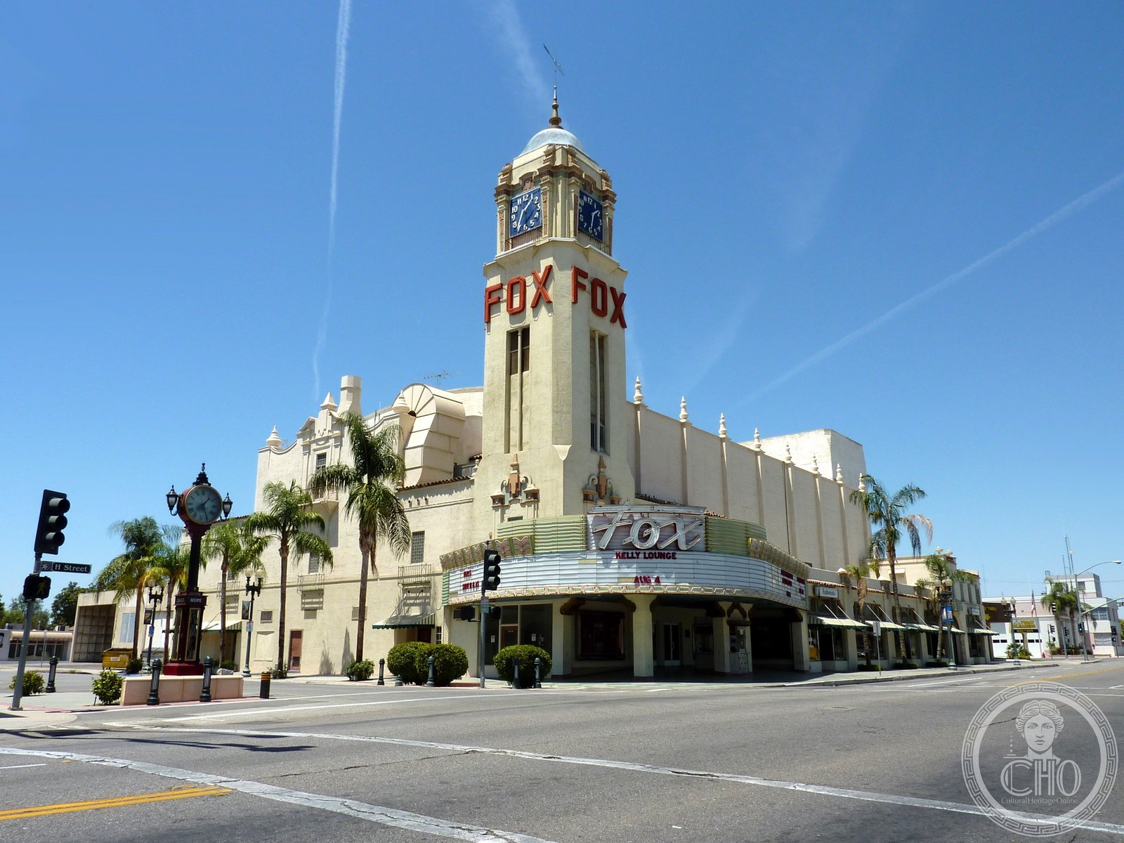 Fox Theater facade on H Street, Bakersfield, California, 2009