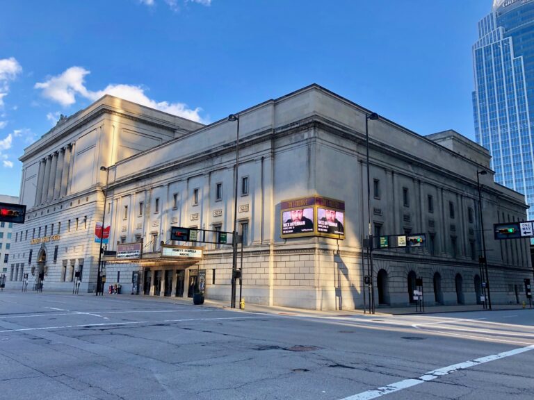 Taft Theatre (1928), East Fifth Street, Cincinnati, Ohio