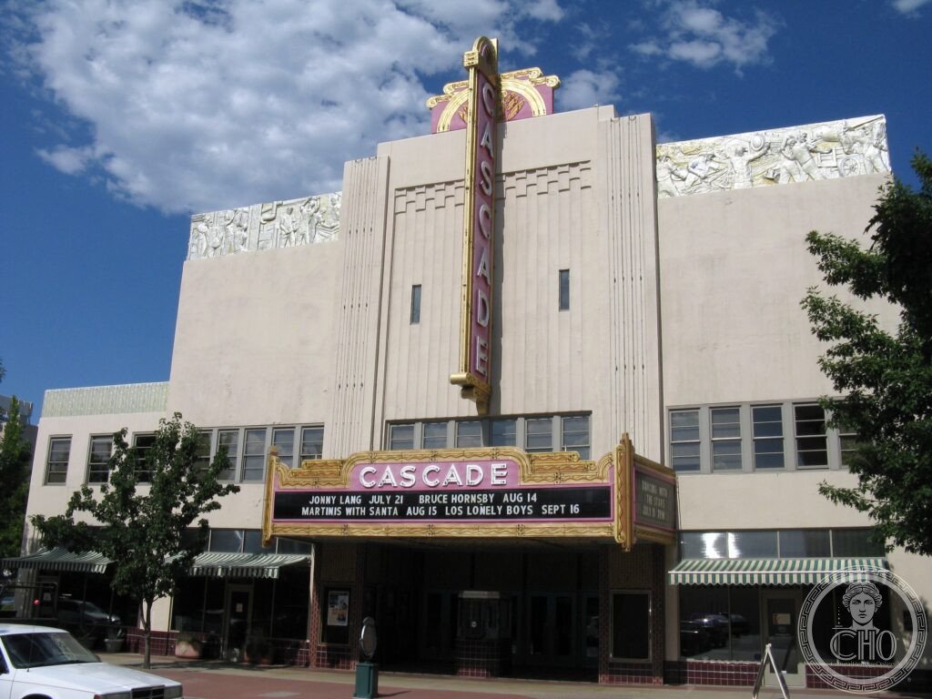 Cascade Theatre (1935), Market Street, Redding, California