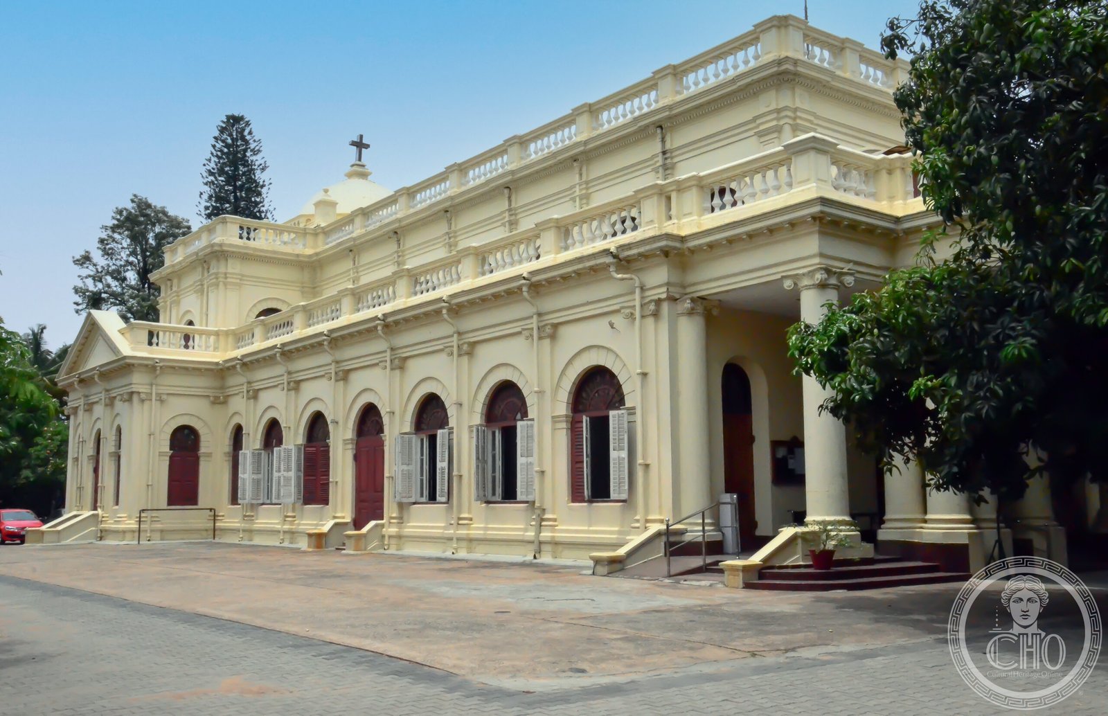 St. Mark's Cathedral in Bengaluru, India, a cream-colored Baroque facade with a colonnade and a dome modeled on St Paul's Cathedral, London