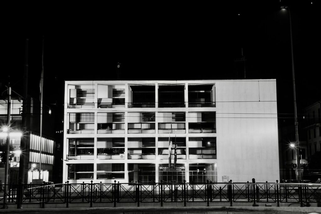 Italian Rationalism and the Modern Movement: from Gruppo 7 to Terragni Italian Rationalism and the Modern Movement: from Gruppo 7 to Terragni