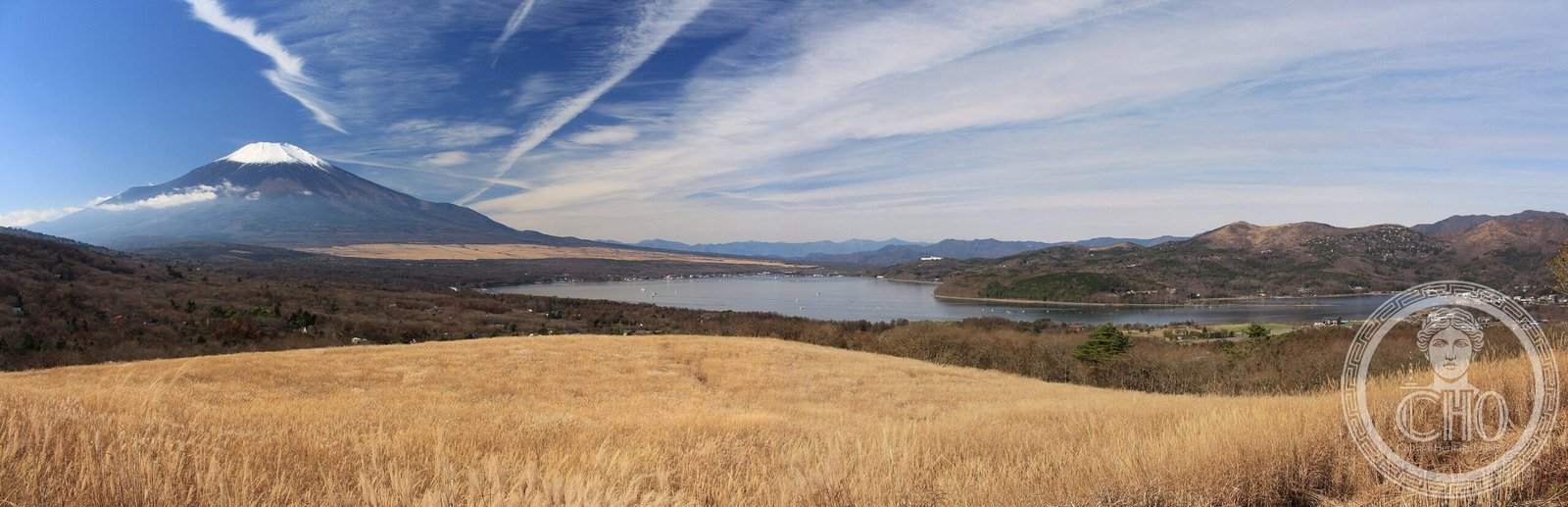 Lake Yamanaka — view Lake Yamanaka — view