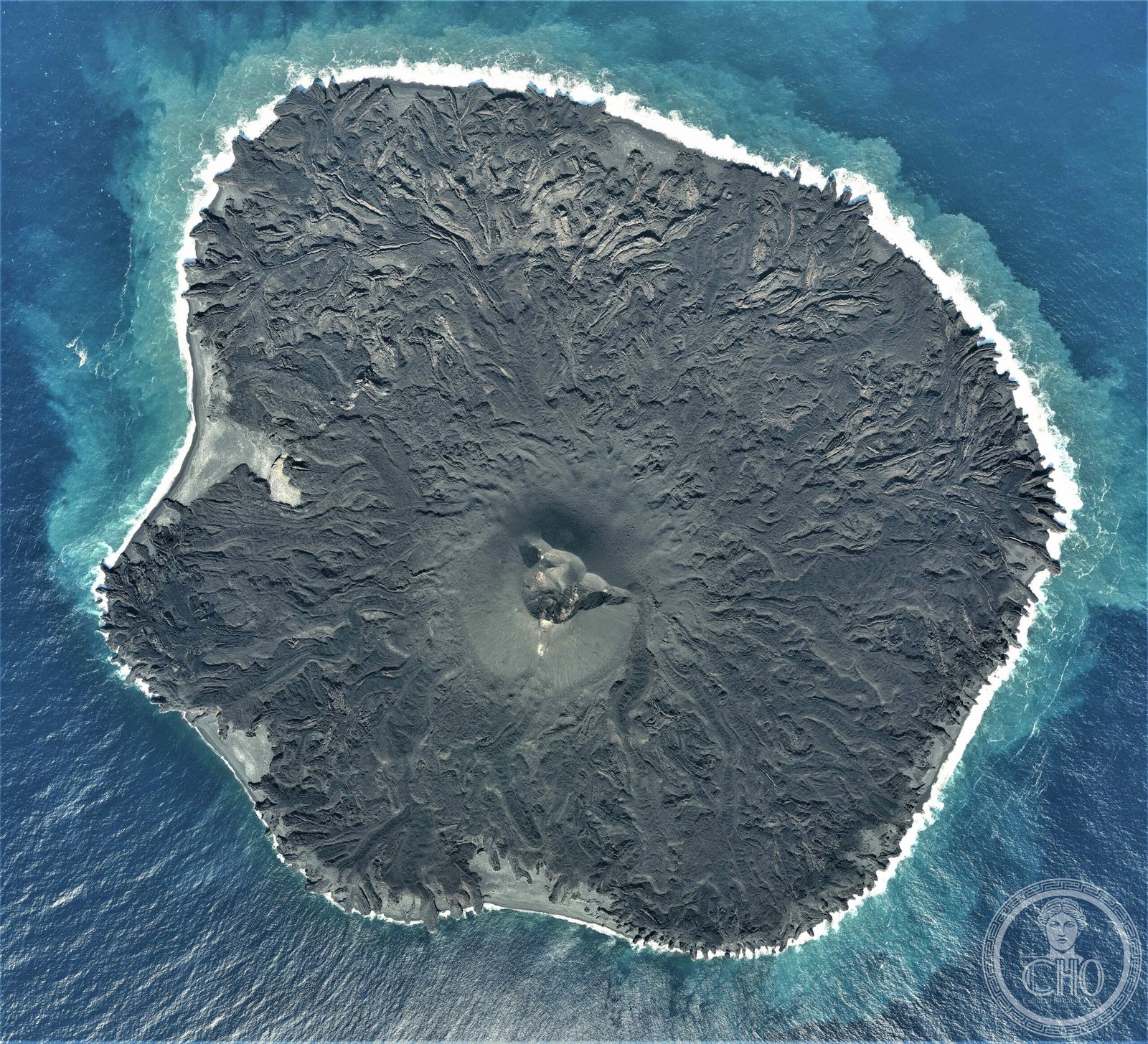 Nishinoshima (Ogasawara) — view Nishinoshima (Ogasawara) — view