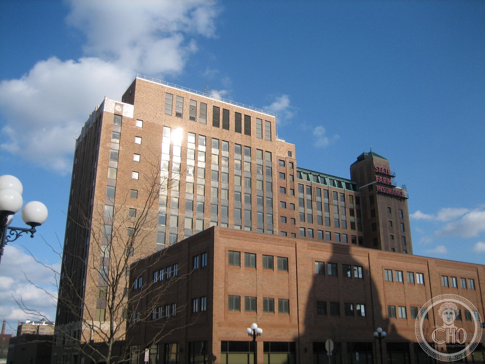 State Farm Downtown Building — view State Farm Downtown Building — view