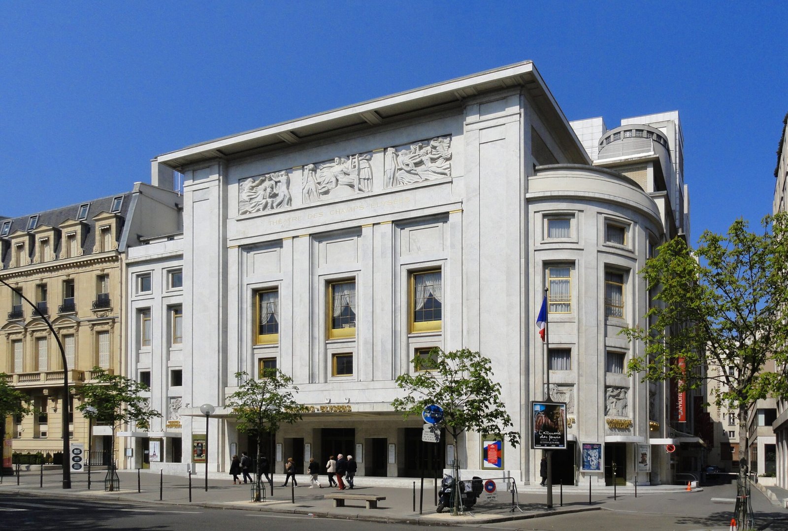 Théâtre des Champs-Élysées — view Théâtre des Champs-Élysées — view