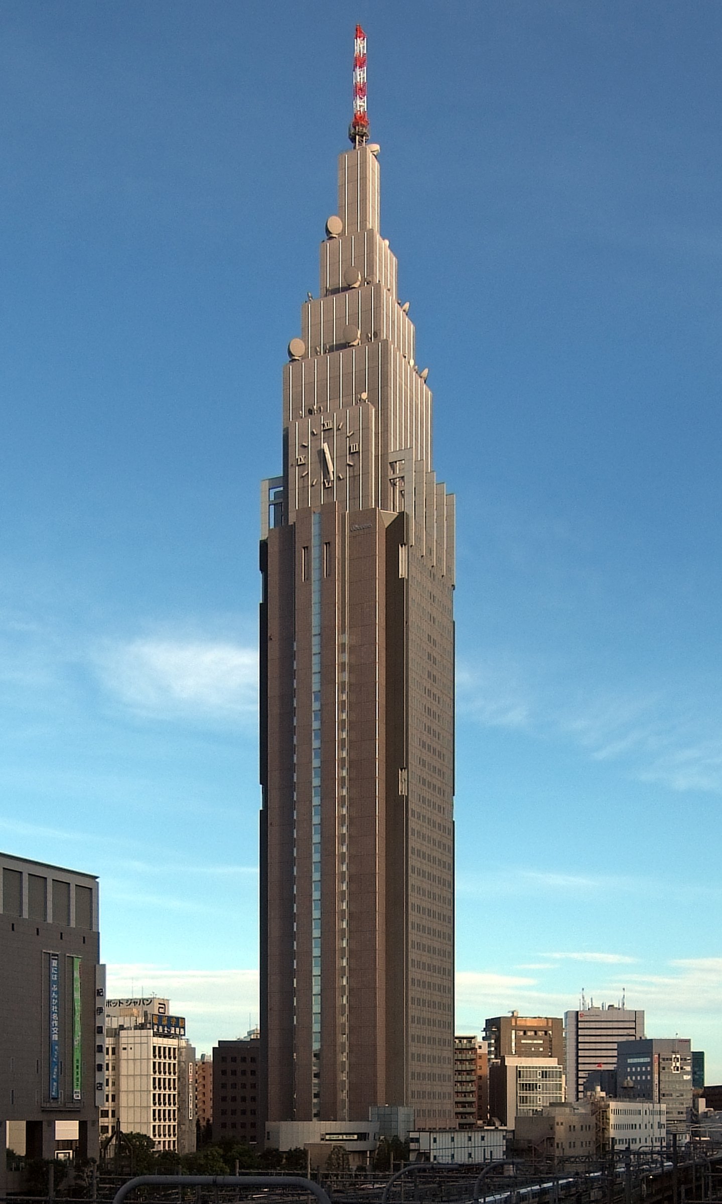 NTT Docomo Yoyogi Building — view NTT Docomo Yoyogi Building — view