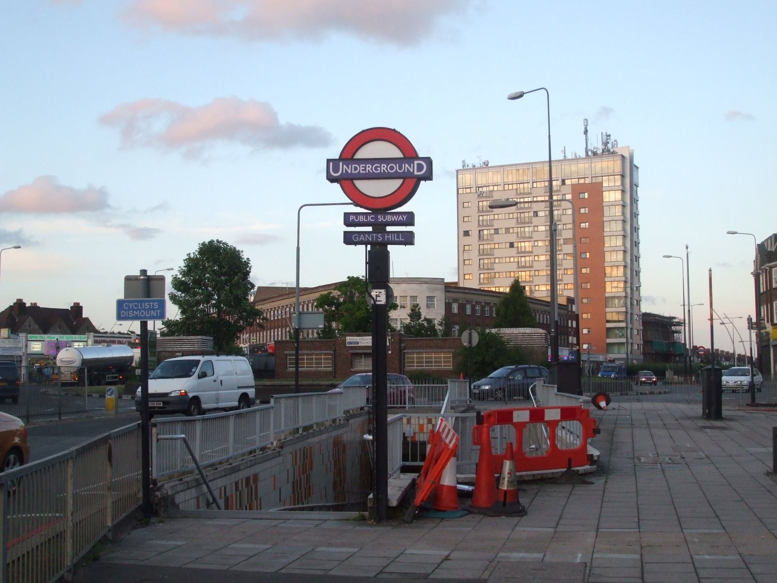 Gants Hill tube station — view Gants Hill tube station — view