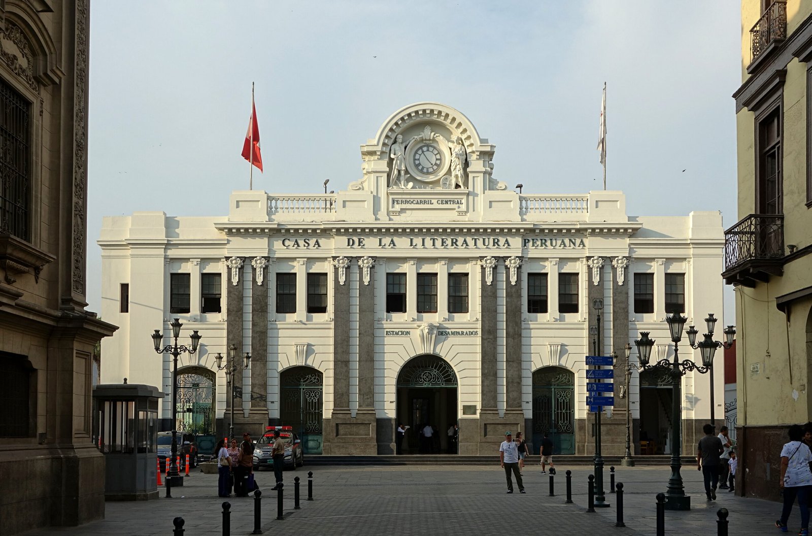 Desamparados station — view Desamparados station — view