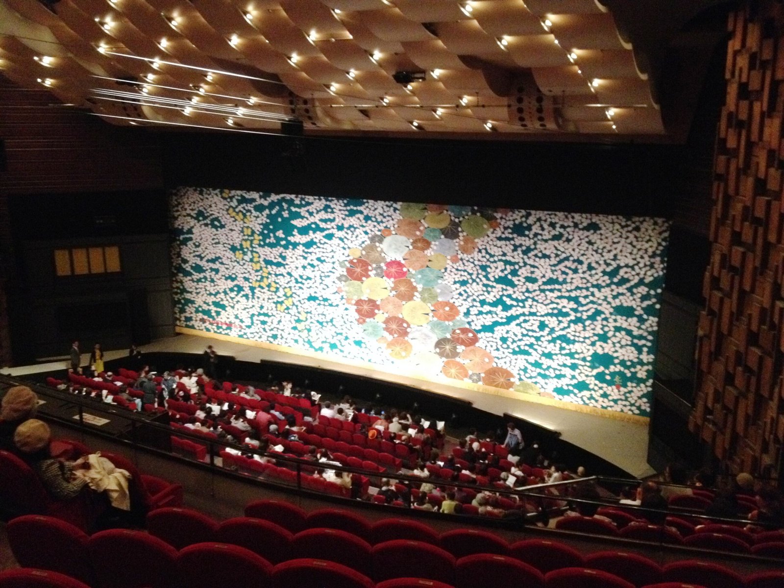 Chunichi Theatre — view Chunichi Theatre — view