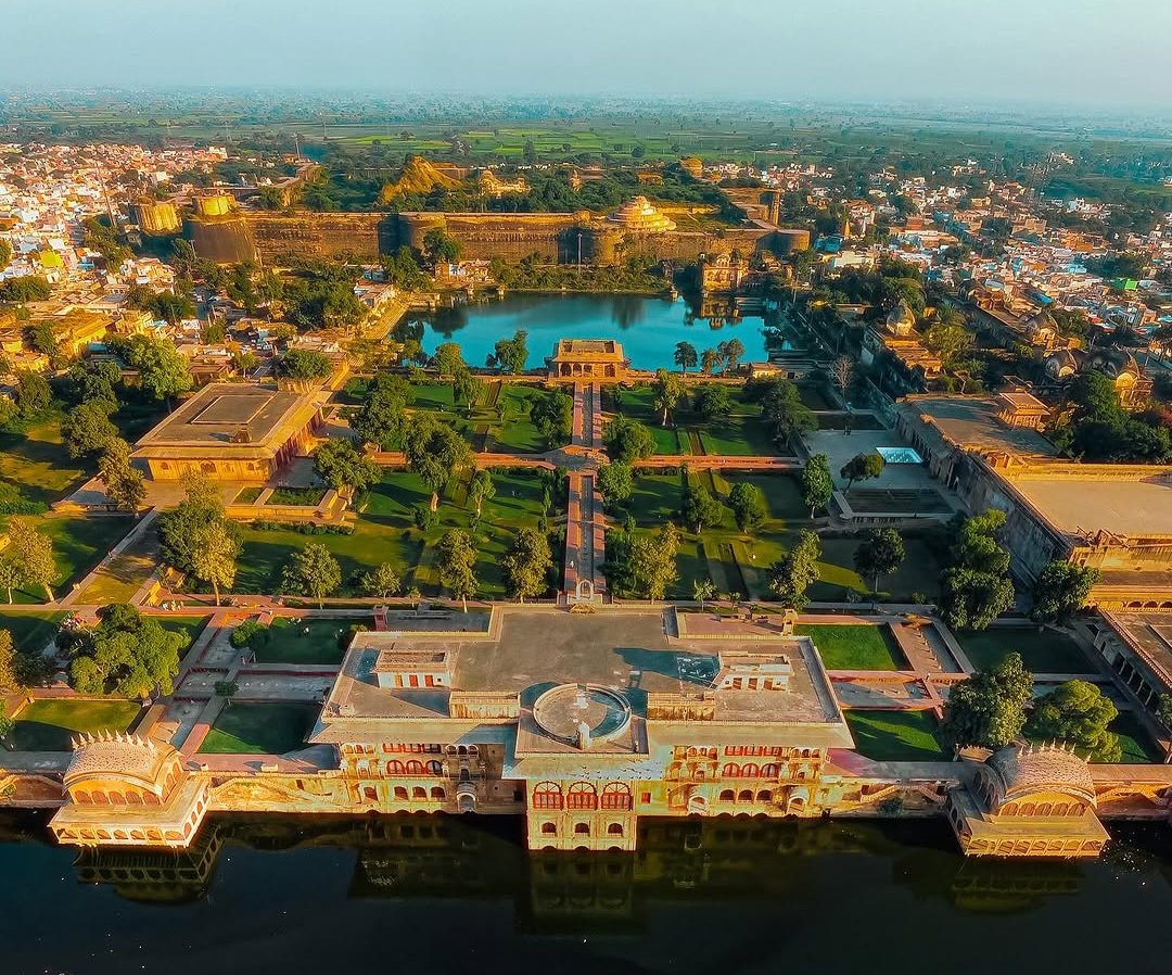 Deeg Palace — view Deeg Palace — view