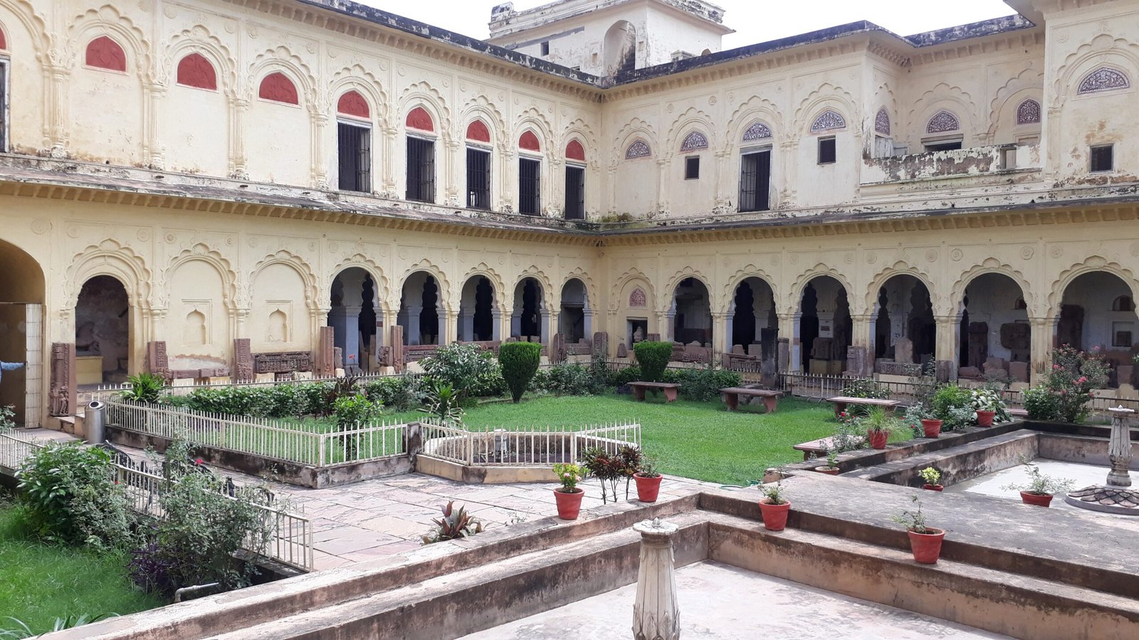 Rani Mahal — view Rani Mahal — view