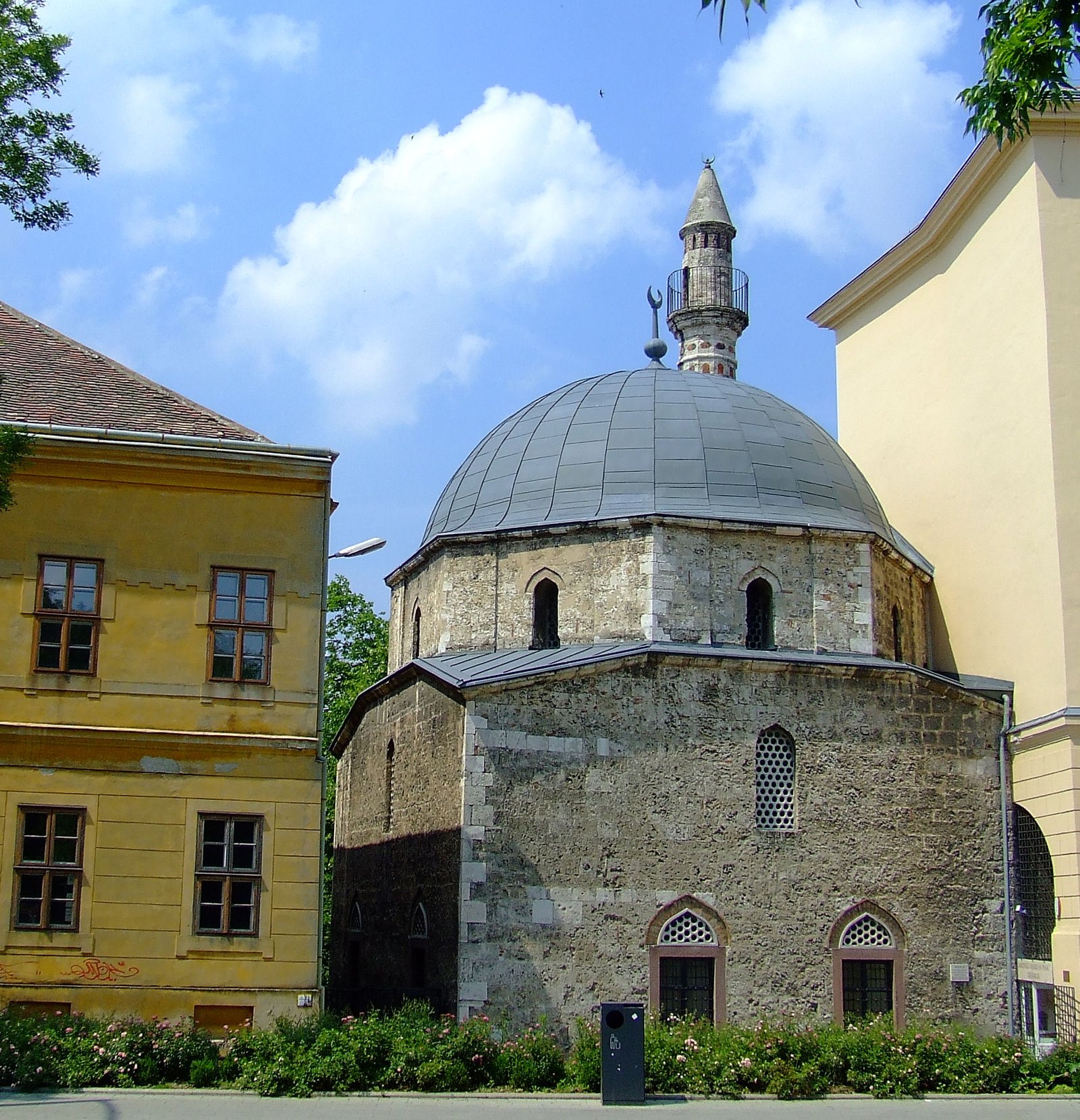 Yakovalı Hasan Paşa Mosque — view Yakovalı Hasan Paşa Mosque — view