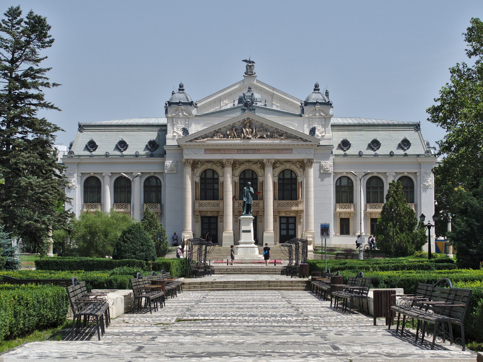 Iași National Theatre — view Iași National Theatre — view