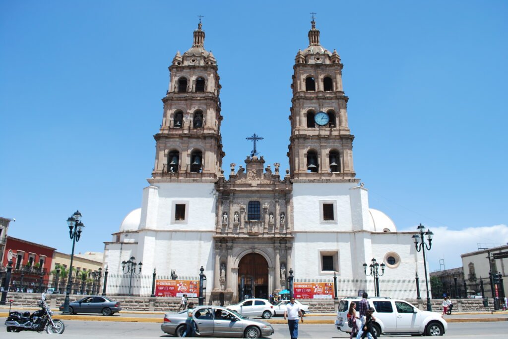 Durango Cathedral: three generations of baroque on the Camino Real, and the legend of the nun on the tower