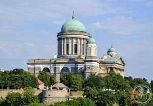 Esztergom Basilica (1869): on the birthplace of Hungary’s first king, it survived the Mongols and became a mosque