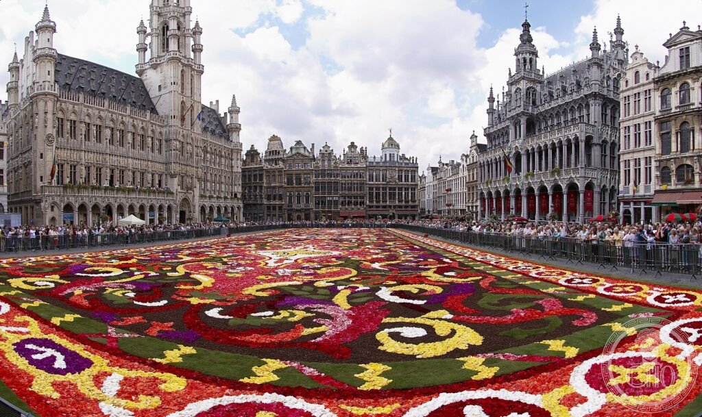 Flower carpets for Corpus Christi — Uniejów