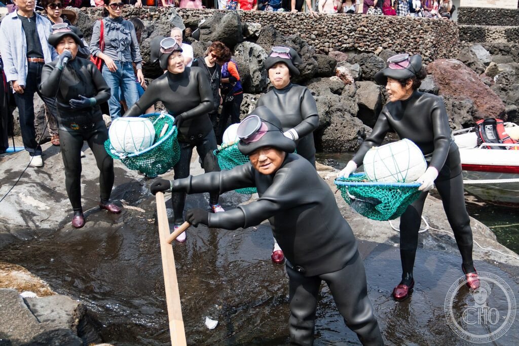 Jeju haenyeo women divers — Jeju City