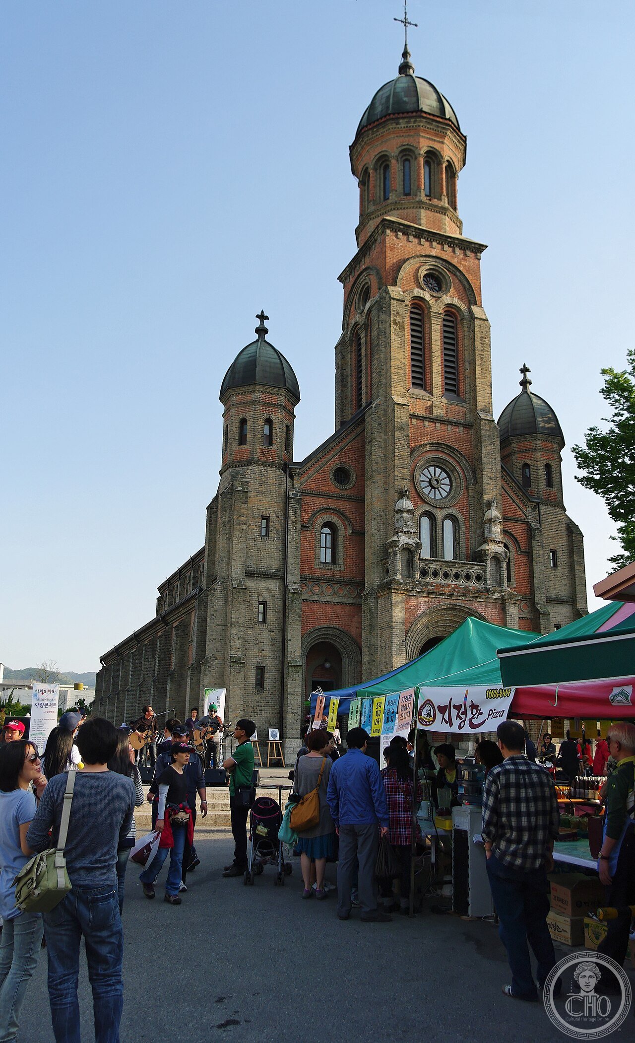 Jeondong Catholic Church in Jeonju, South Korea, a Romanesque-Byzantine brick church built 1908-1914 on the site where Korea's first Catholic martyrs were executed in 1791