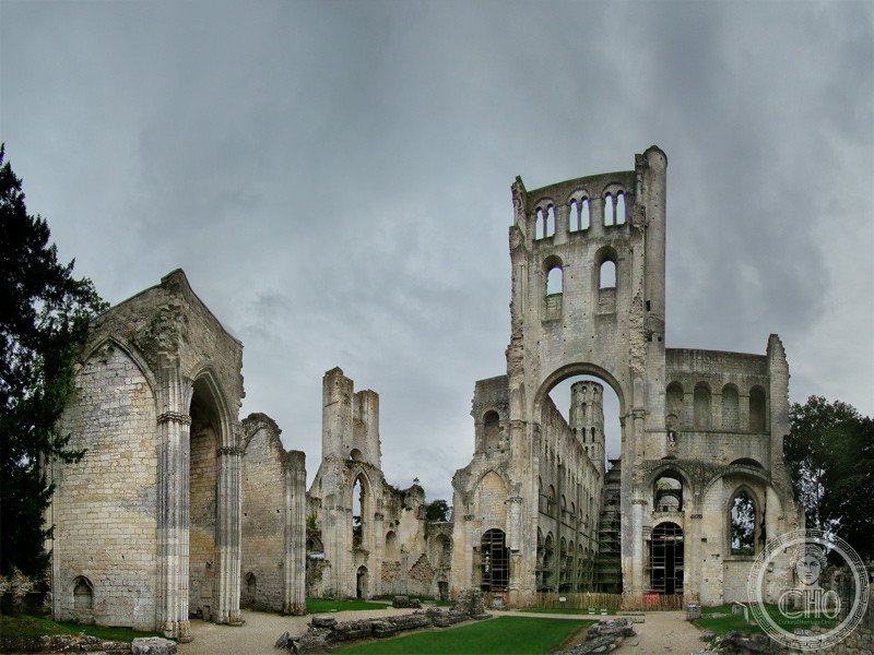 Ruins of Jumièges Abbey, Normandy, France, founded 654, burned by Vikings in the 9th century, rebuilt and consecrated in 1067 in the presence of William the Conqueror, celebrated by Victor Hugo as the most beautiful ruin in France