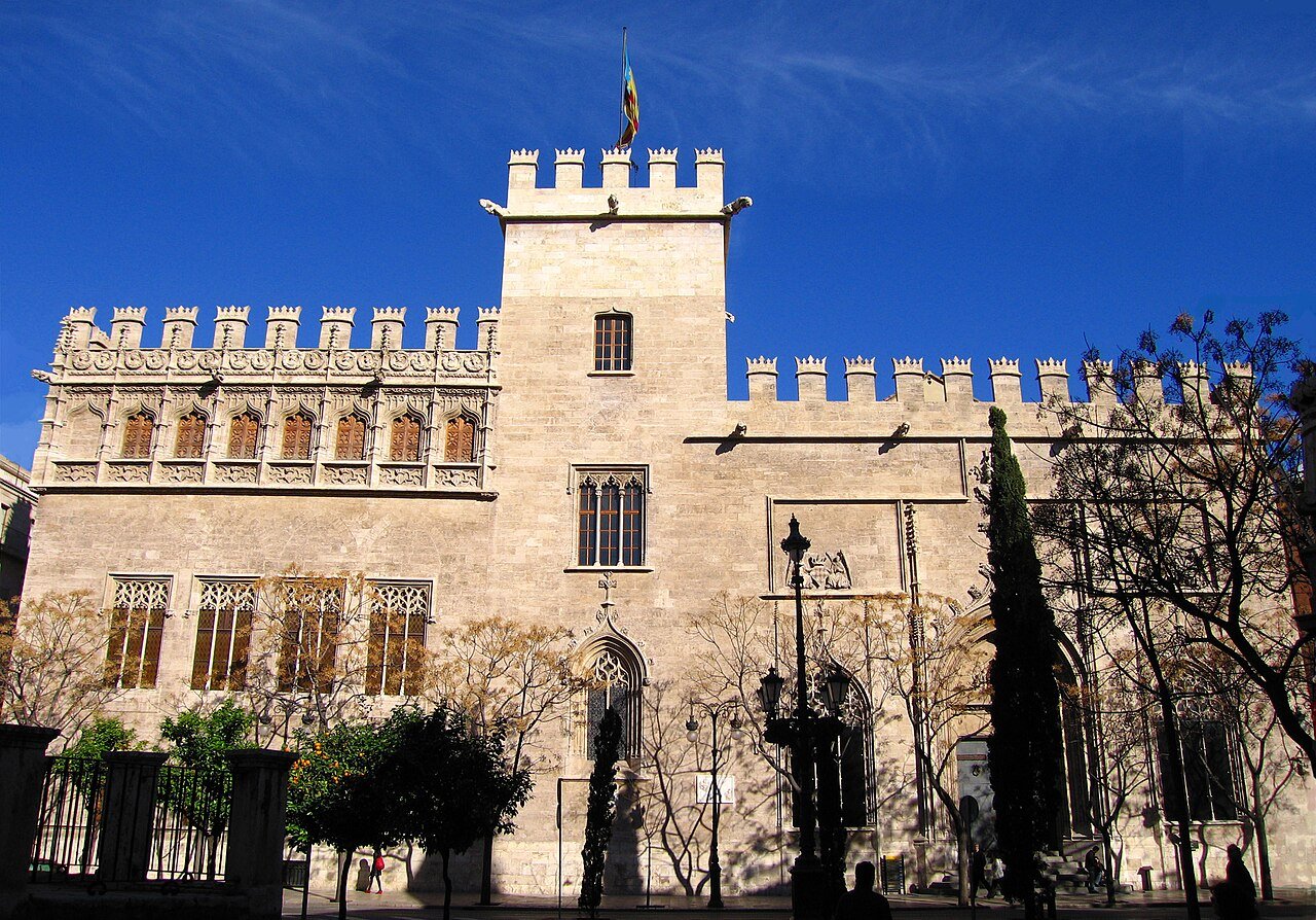 La sala delle colonne torcigliate (Sala de Contratación) della Lonja de la Seda di Valencia — capolavoro del gotico civile spagnolo — UNESCO 1996