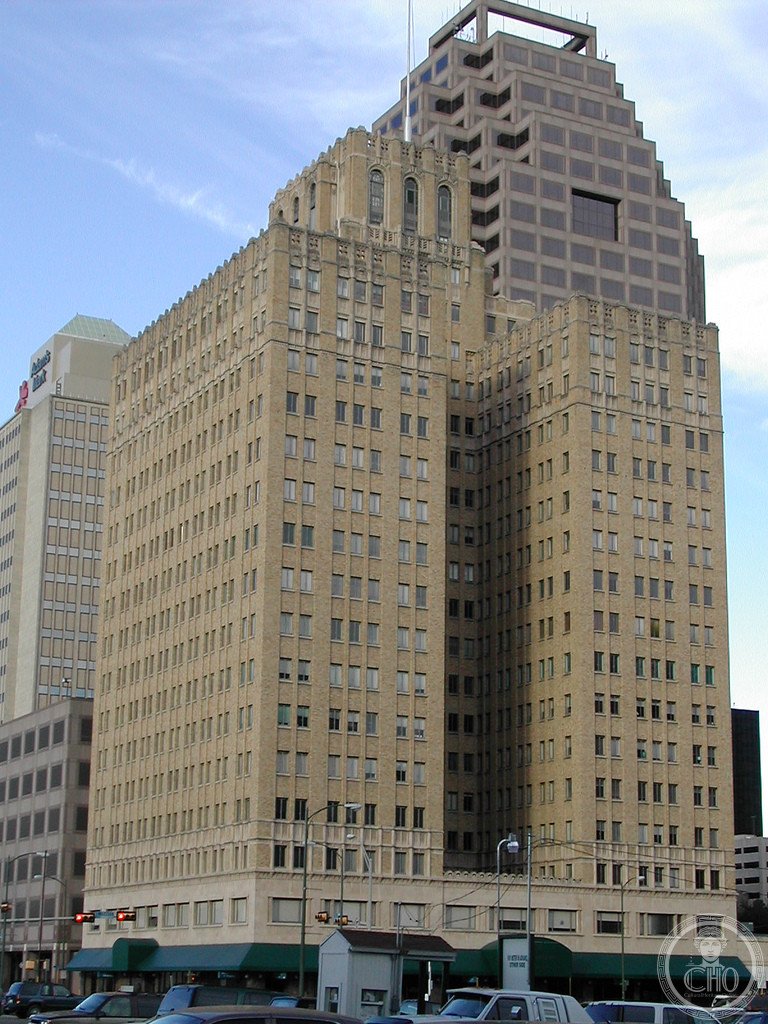 Milam Building, San Antonio, Texas — 21-story Art Deco tower from street level