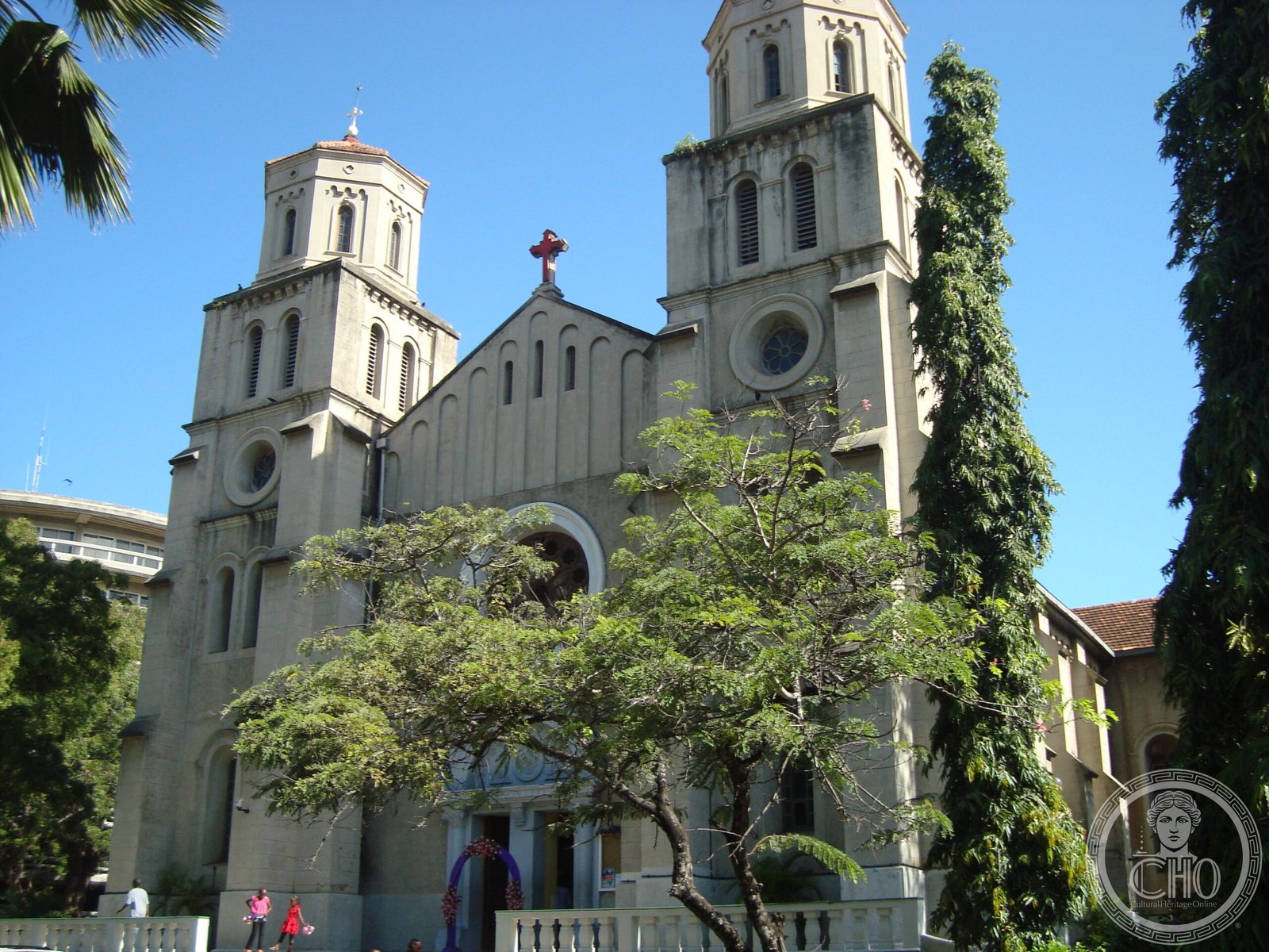 Holy Ghost Cathedral in Mombasa, Kenya, a Romanesque Revival coral-stone facade with twin bell towers and a rose window