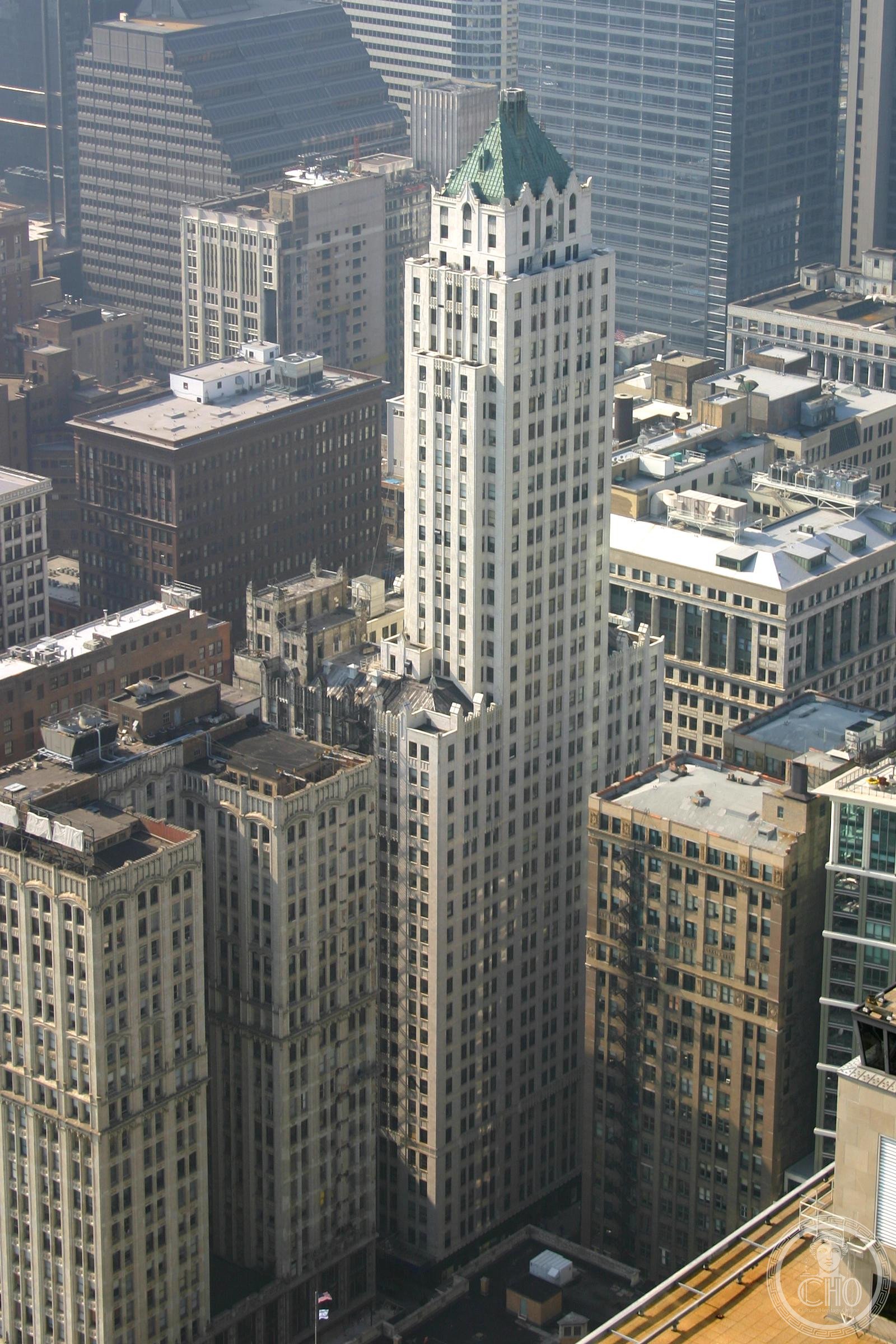 Pittsfield Building — Gothic-influenced Art Deco skyscraper at Washington Street and Wabash Avenue, Chicago, 1927