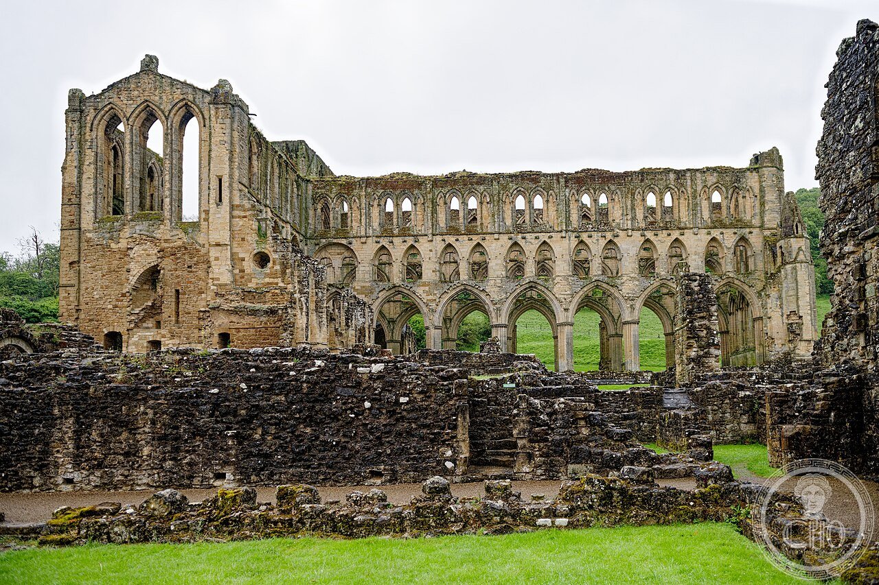 Ruins of Rievaulx Abbey in North Yorkshire, England, founded 1132 as the first Cistercian abbey in the north of England, home to a community of 650 monks under Abbot Aelred before its 1538 dissolution
