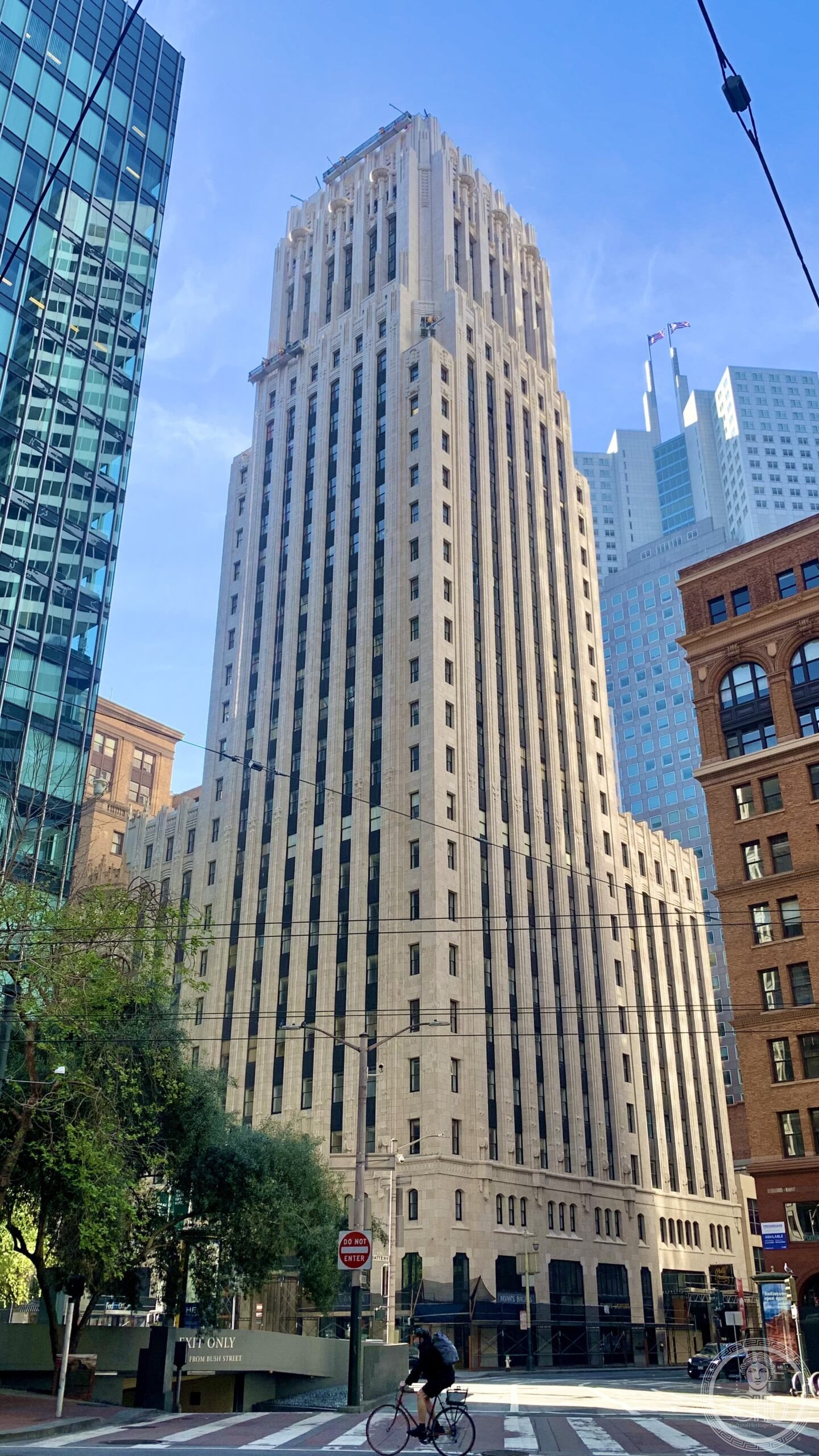 Shell Building at corner of Bush and Sansome streets, San Francisco — 29-story Art Deco tower, 1929, George Kelham architect
