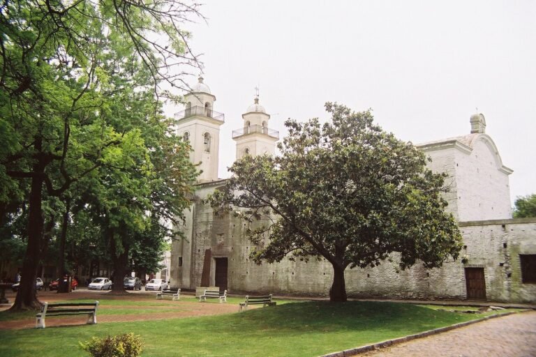 UNESCO World Heritage Sites Near Colonia del Sacramento: Portugal’s Río de la Plata Outpost, 8 Sieges in 97 Years and Calçada Portuguesa Cobblestones