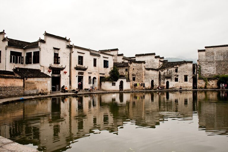 Ancient Villages of Southern Anhui Xidi Hongcun: Guide