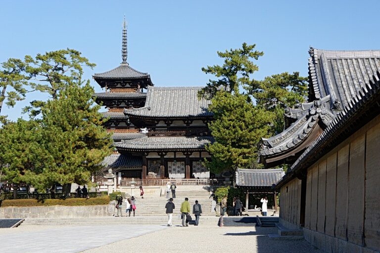 Horyu-ji Area Buddhist Wooden Temples: Travel Guide