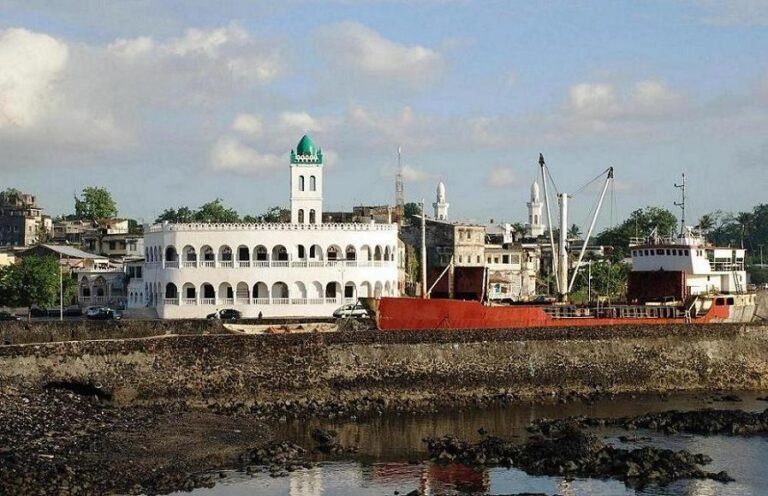 UNESCO World Heritage Sites Near Moroni: Aldabra Atoll and the Ancient Town of Kilwa Kisiwani