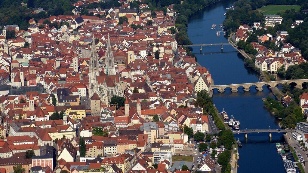 UNESCO World Heritage Sites Near the Old Town of Regensburg: The 12th-Century Bridge That Crossed the Danube for 800 Years Alone, the World’s Oldest Boys’ Choir and the Sausage Kitchen Operating Since 1146