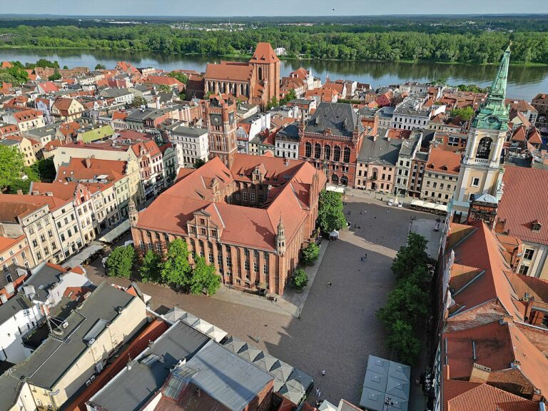 UNESCO World Heritage Sites Near the Medieval Town of Toruń: Copernicus’s Birthplace, Two Peace Treaties That Redrew Poland’s Map and the City That Traded in Gingerbread Along the Vistula
