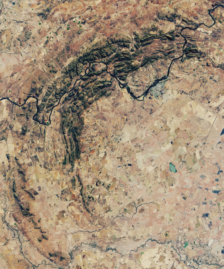 UNESCO World Heritage Sites Near the Vredefort Dome: Earth’s Oldest Meteorite Crater (2 Billion Years), a 300-Kilometre Astrobleme and the Impact That May Have Concentrated Witwatersrand Gold