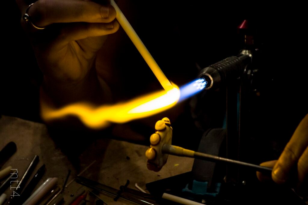 Art of glass beads