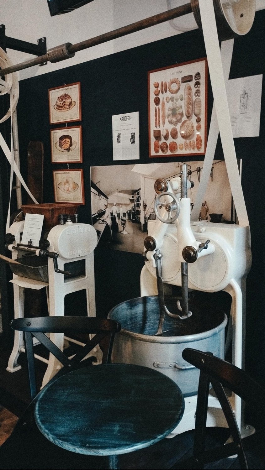 The collection room at Artefact Frascati with machines and wall panels
