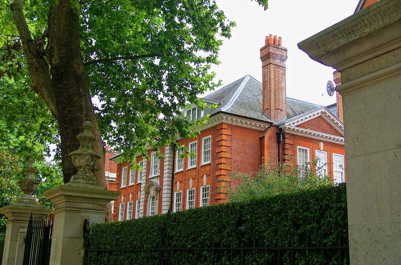 Kensington Palace — via Wikimedia Commons
