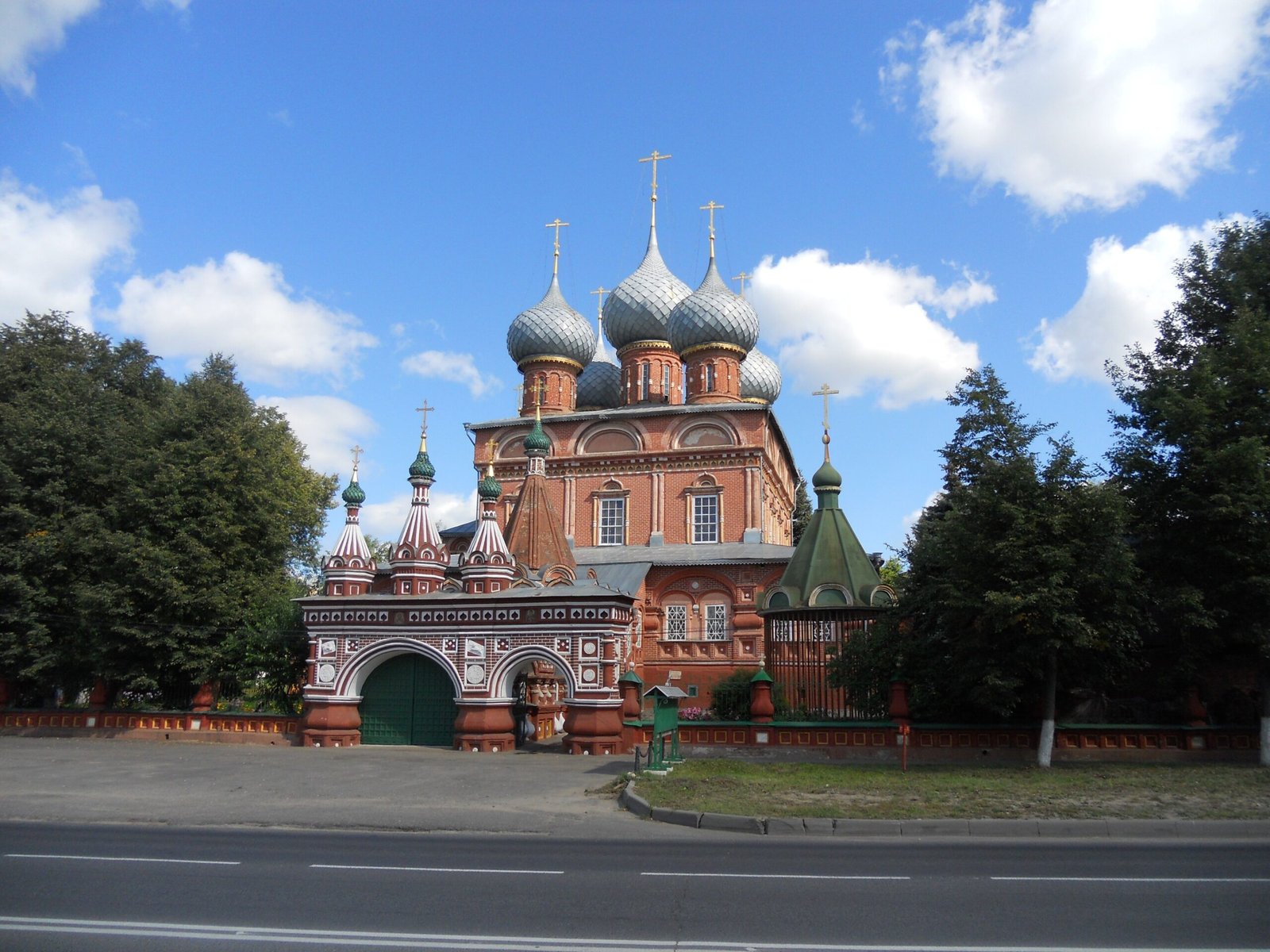 Church of the Resurrection, Kostroma — view Church of the Resurrection, Kostroma — view
