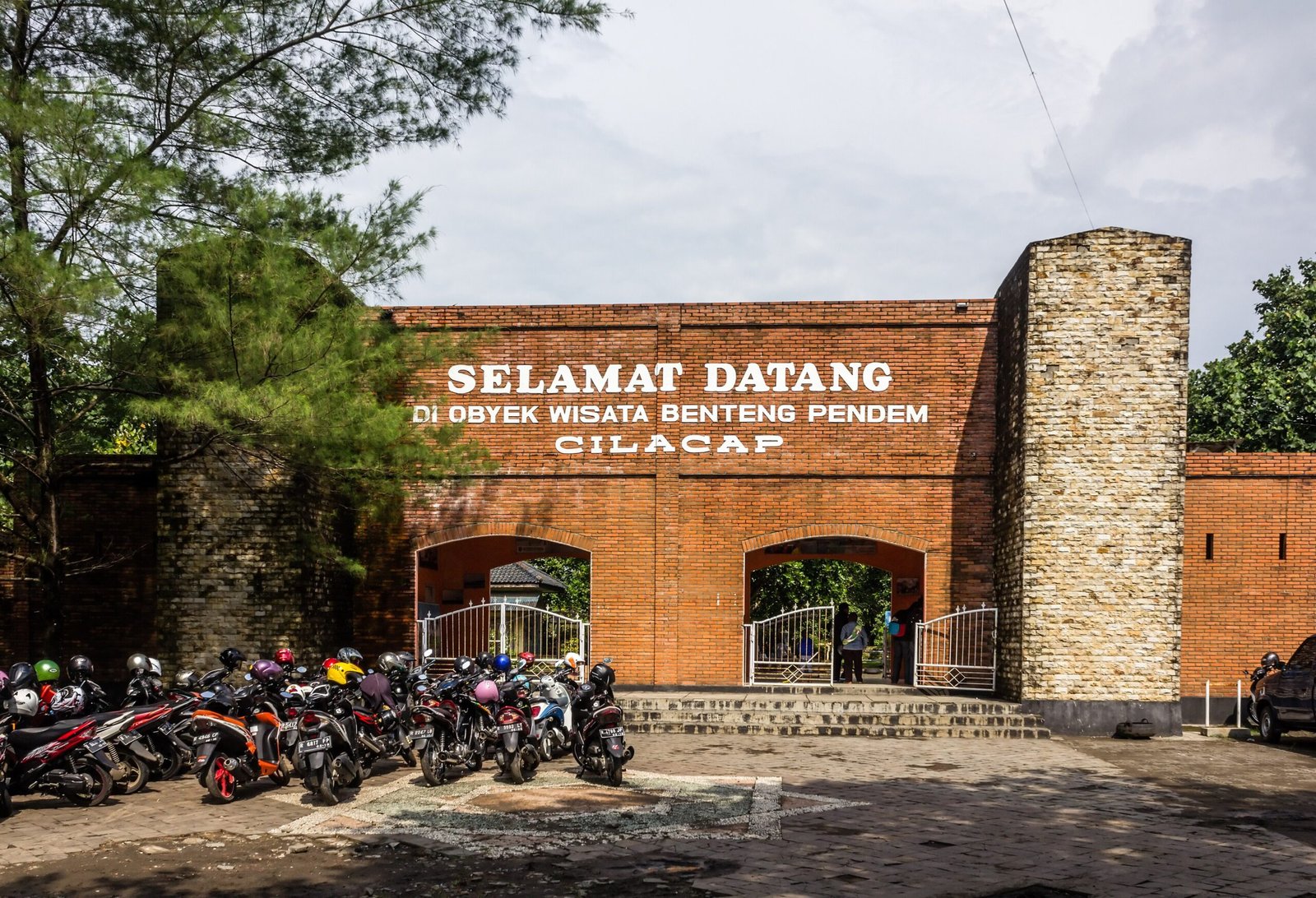 Benteng Pendem (Cilacap) — view Benteng Pendem (Cilacap) — view