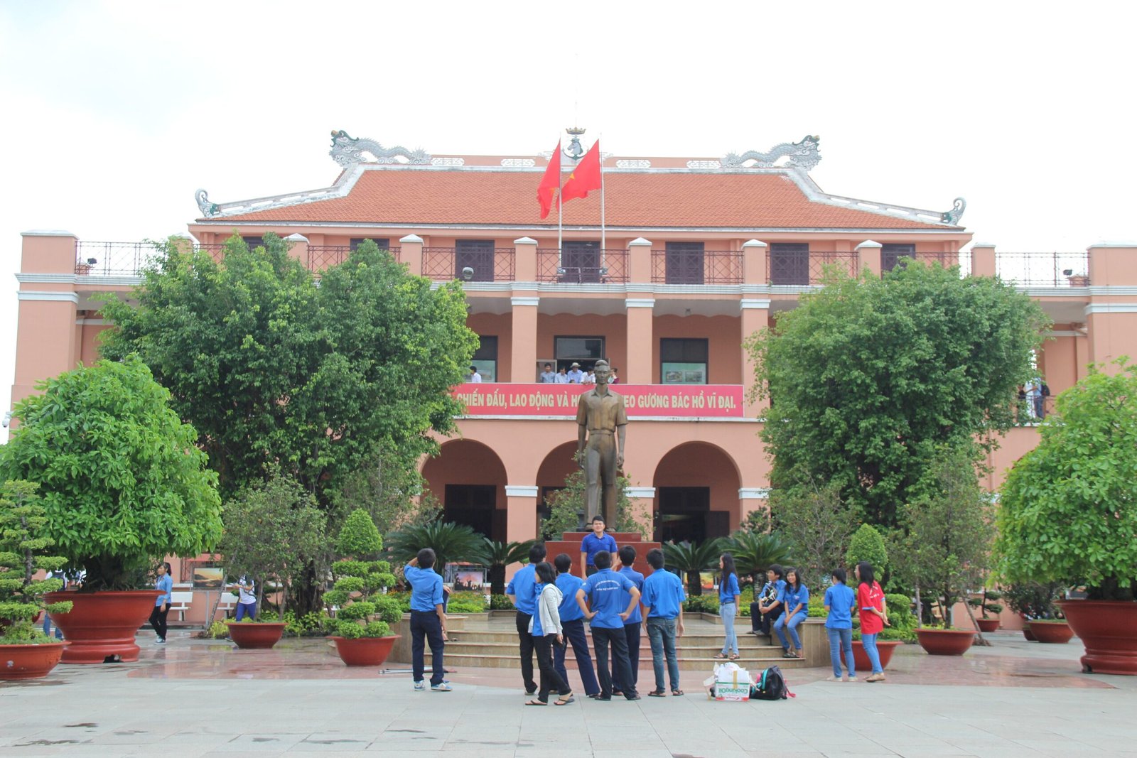 Dragon House (Ho Chi Minh City) — view Dragon House (Ho Chi Minh City) — view