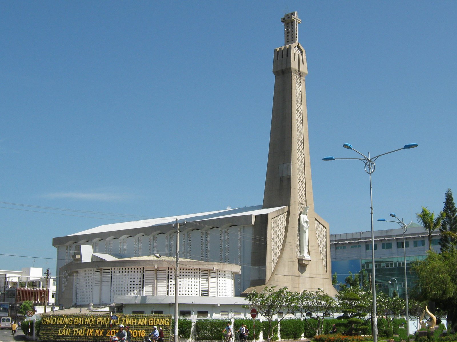 Queen of Peace Cathedral, Long Xuyên — view Queen of Peace Cathedral, Long Xuyên — view