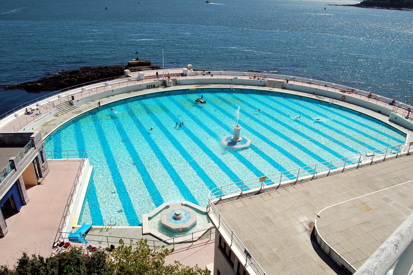 Tinside Lido — view Tinside Lido — view