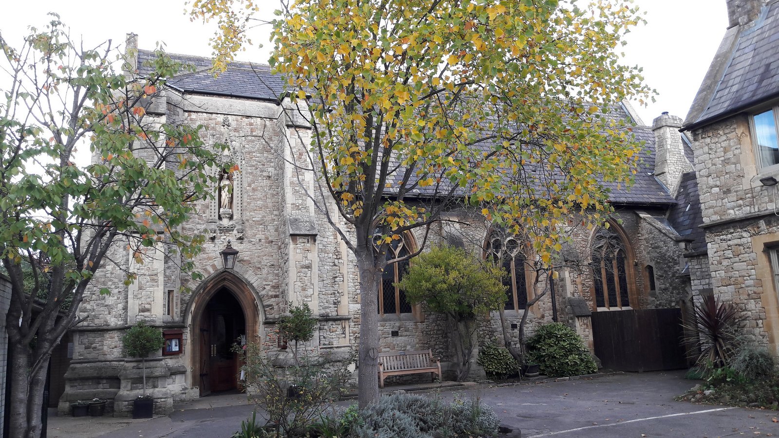 St Mary Magdalen Roman Catholic Church, Mortlake — view St Mary Magdalen Roman Catholic Church, Mortlake — view