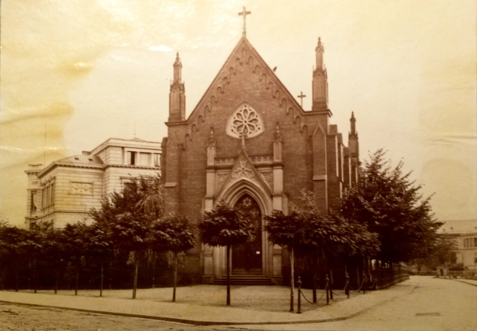 Church of St Augustine of Canterbury, Wiesbaden — view Church of St Augustine of Canterbury, Wiesbaden — view