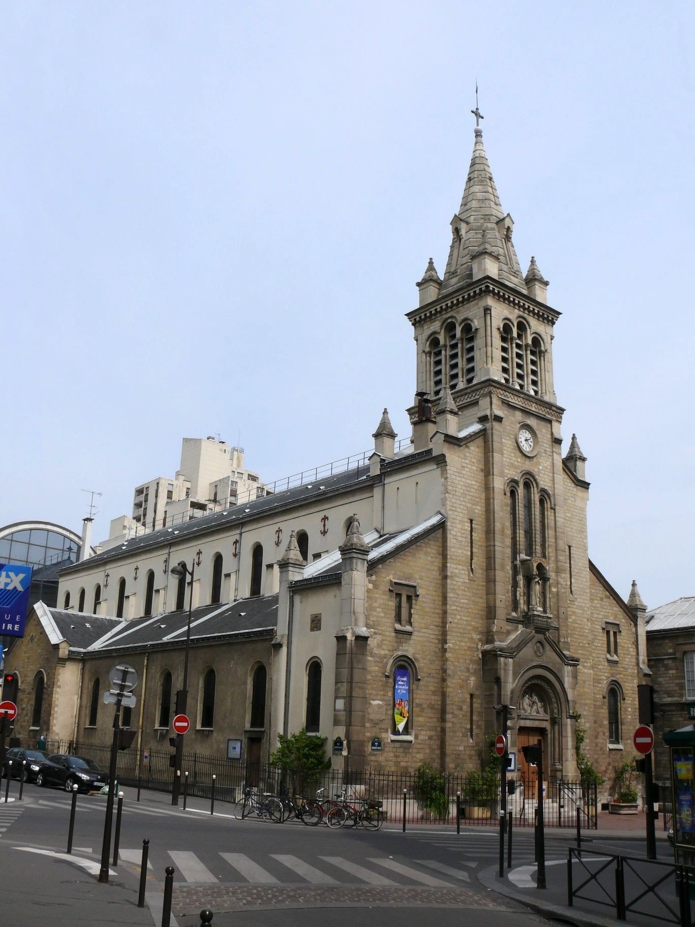 Church of the Immaculate Conception, Paris — view Church of the Immaculate Conception, Paris — view