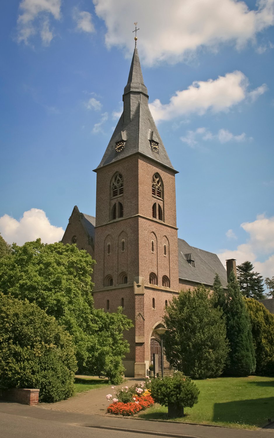 Church of St. Martin, Borschemich — view Church of St. Martin, Borschemich — view