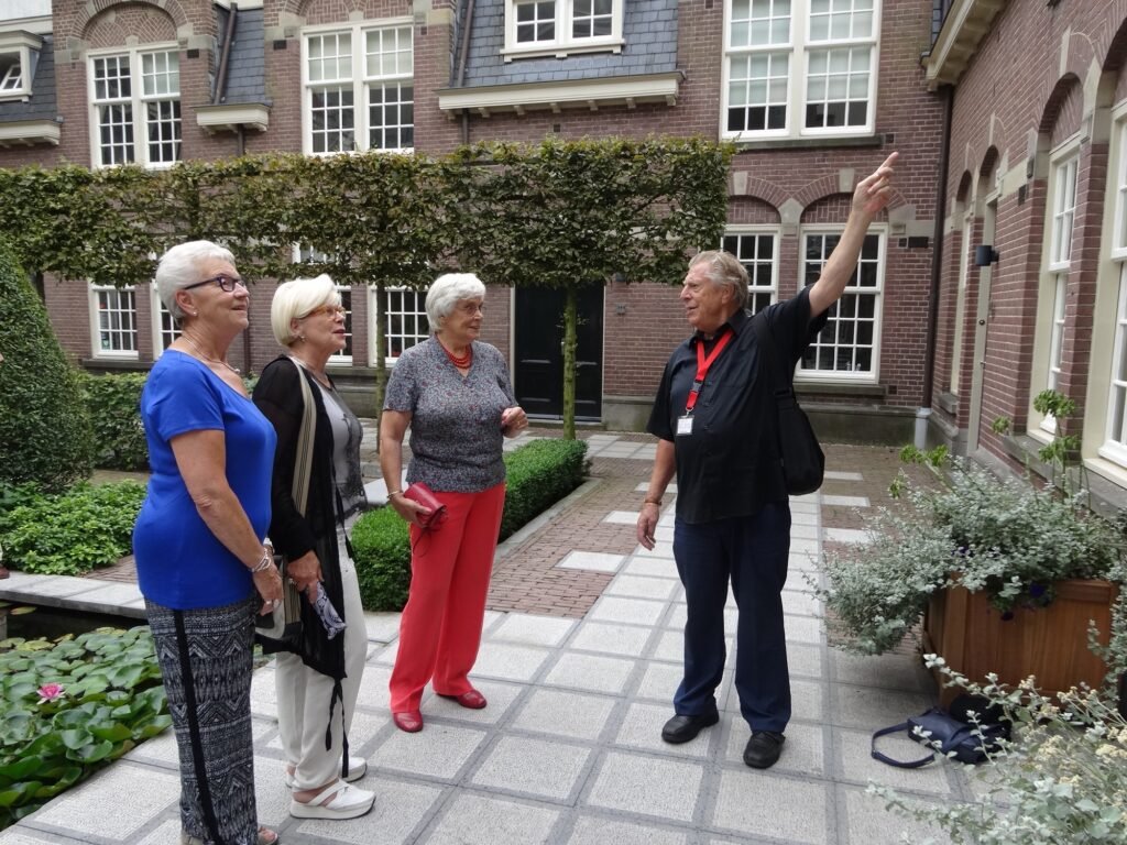Mee in Mokum: nine Amsterdam walks, daily except Mondays